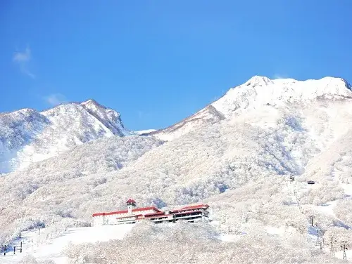 赤倉觀光度假滑雪場